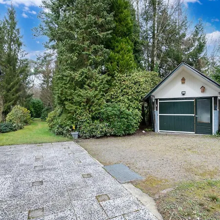 With Large Garden And Duck Pond * Arendonk